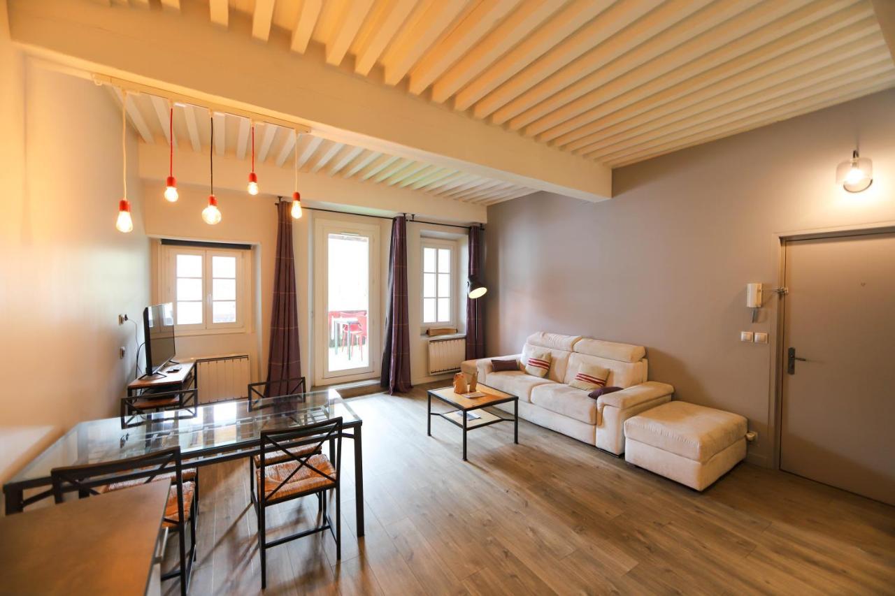 55 M2 Apart With Big Terrace In Annecy Downtown Bagian luar foto