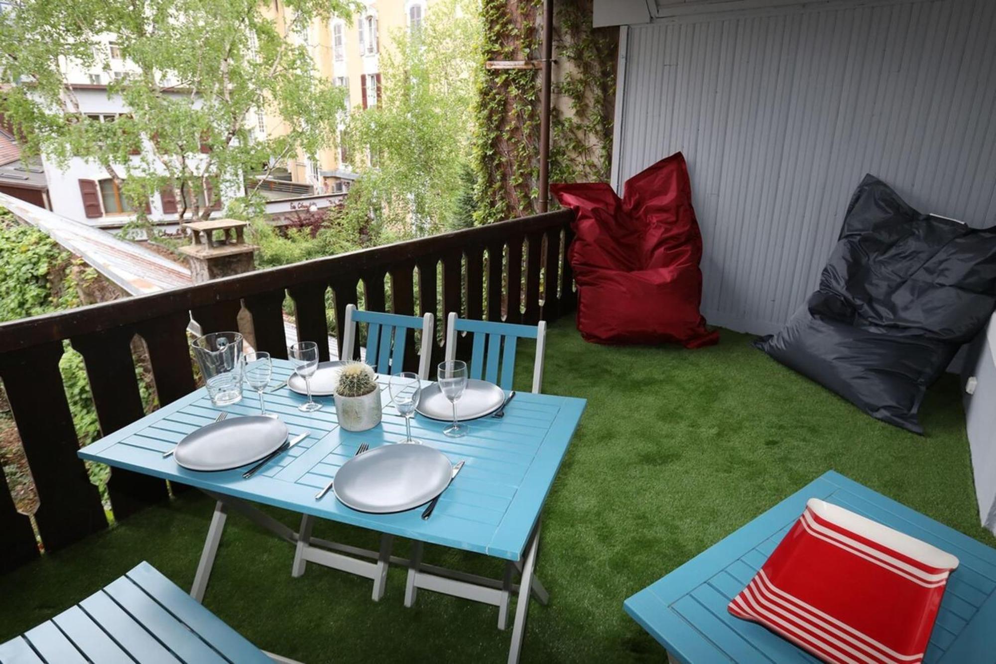 55 M2 Apart With Big Terrace In Annecy Downtown Bagian luar foto